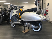 98% Assembled Amigo Bello the Classic Heritage 150cc Scooter. Halogen Headlight w/LED Ring, USB Port, Windshield, CA Legal (2023 Model Speical Price).