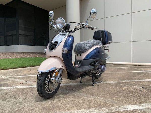 98% Assembled! Trailmaster Sorrento 150cc Great Euro Style scooter, Free  Removeable Storage Trunk, Chrome Accents, Two Tone dual stage paint