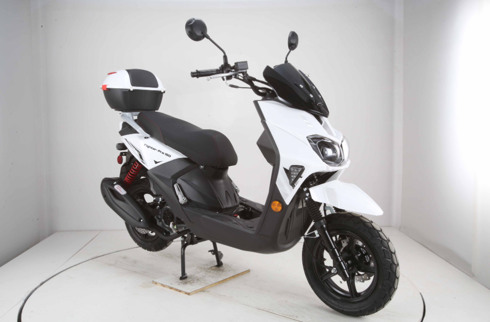 Vitacci Fighter Pro 50, Automatic Scooter/Moped, Electric Start, Locking Trunk, GY6 Clone Motor, 12 inch rims