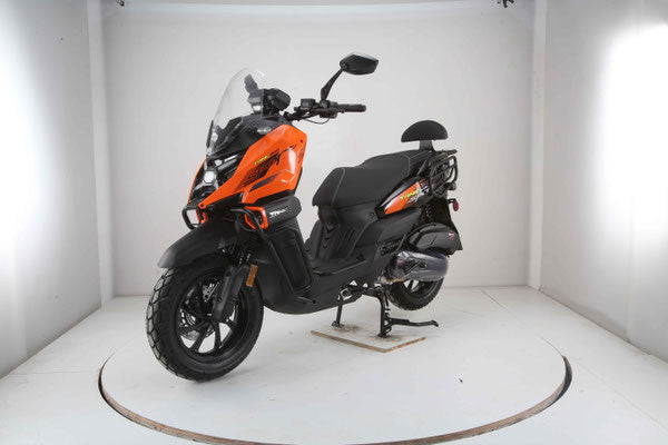 Vitacci Tank Sport 200 EFI, Bosch Fuel Injection, Automatic, Wind Shield, LED lights, Digital Gauges, Under Seat Storage, Flat Deck, 31.49 Seat Height,