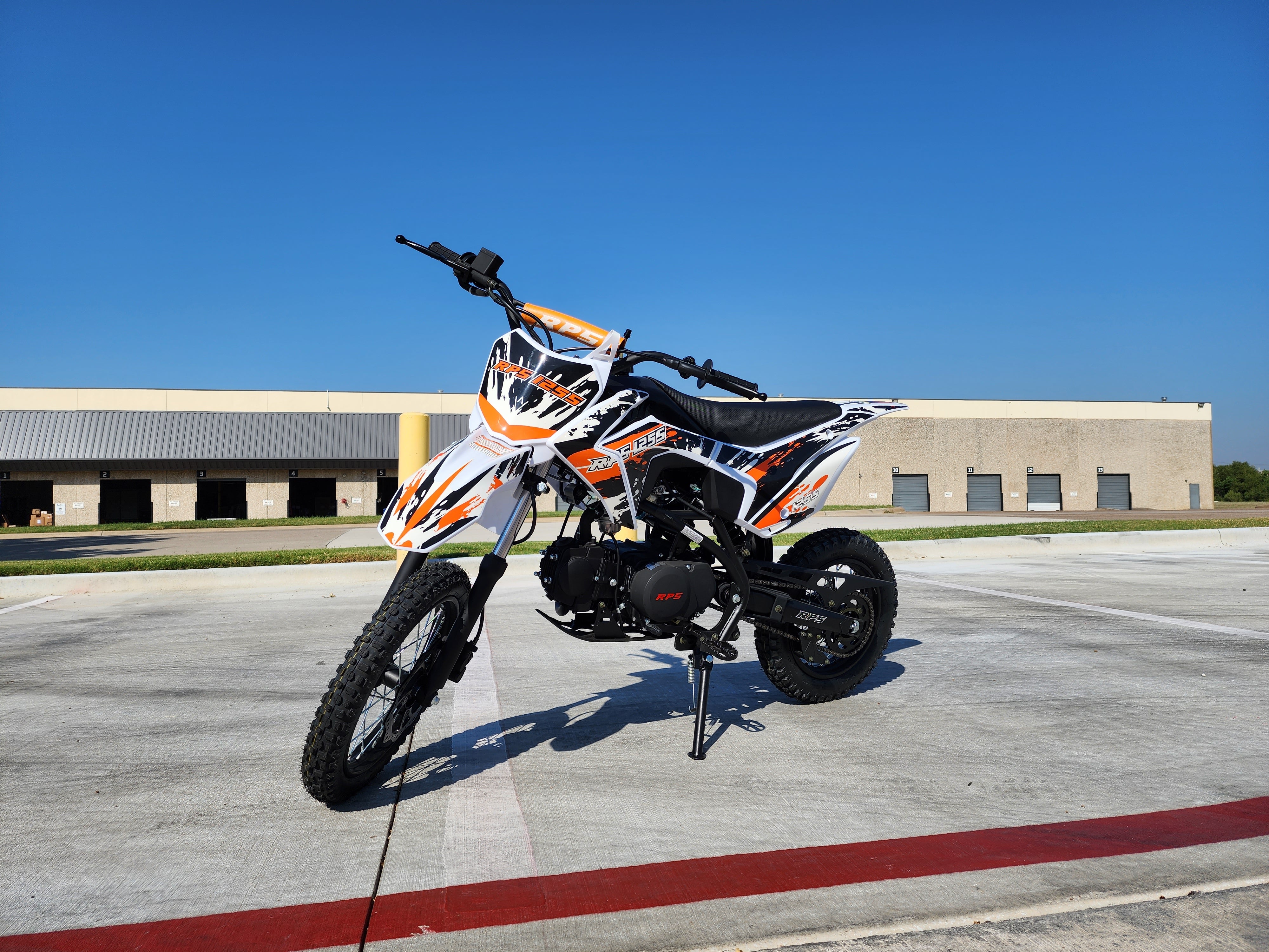 RPS125S Off Road Dirt Bike in a parking lot